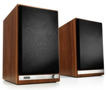 Audioengine HD6 Premium Powered Speakers Walnut